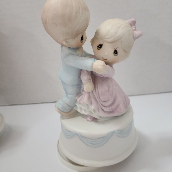 Precious Moments collection - Picture 4 of 8